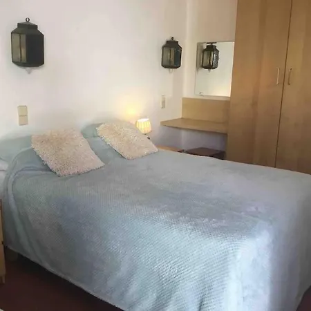 Air Conditioned 1 Bedroom Apt With Wi-fi & Patio Apartment Albufeira