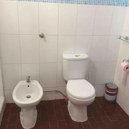 Air Conditioned 1 Bedroom Apt With Wi-fi & Patio Apartment *